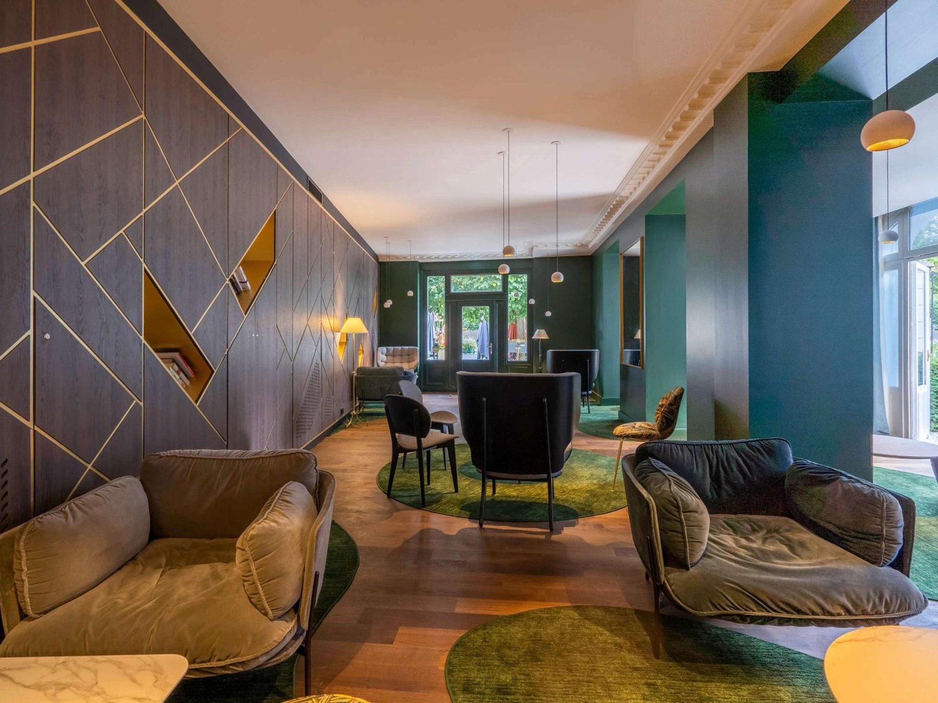 Aigle Noir Hotel Fontainebleau - MGallery Collection