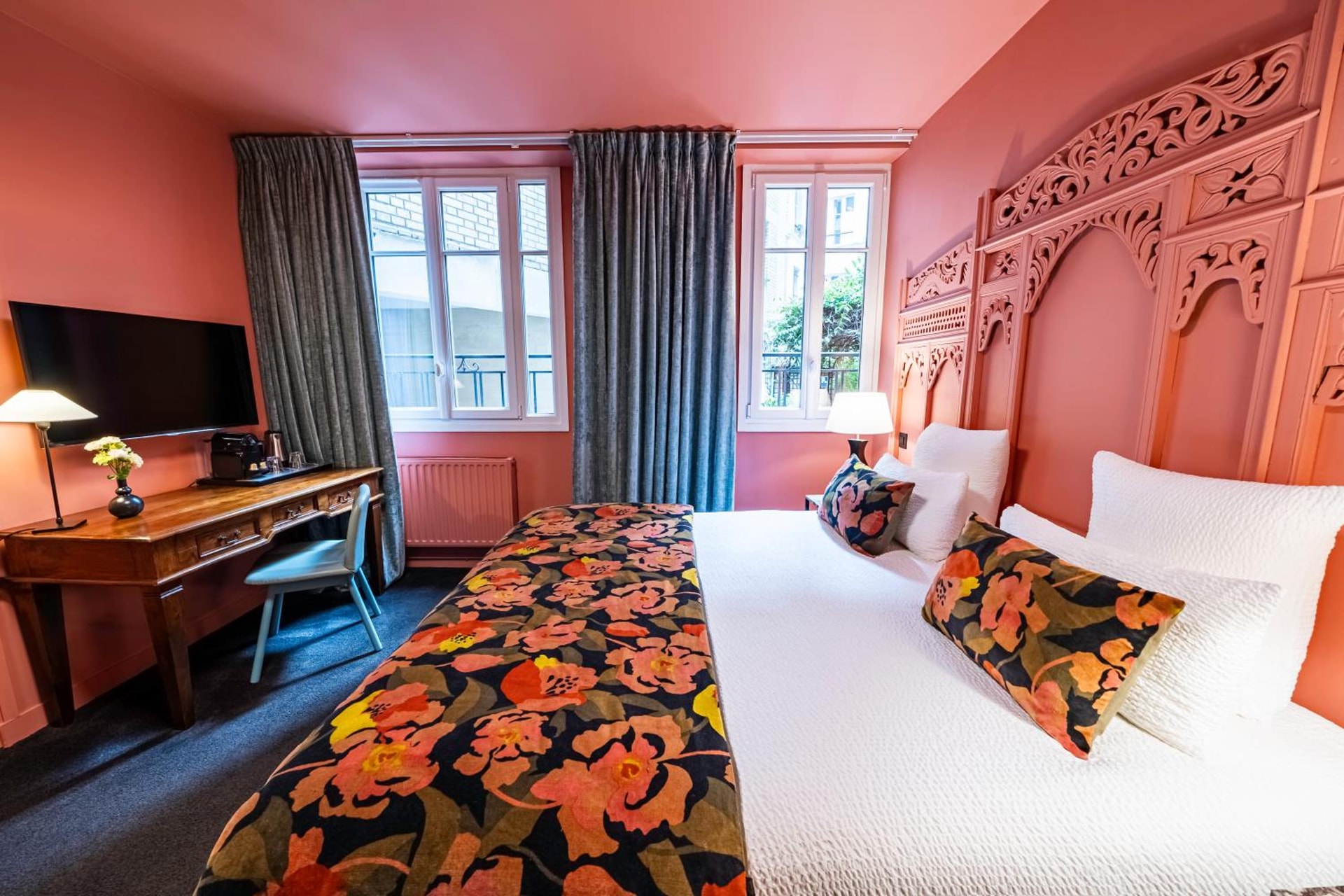 hotel room