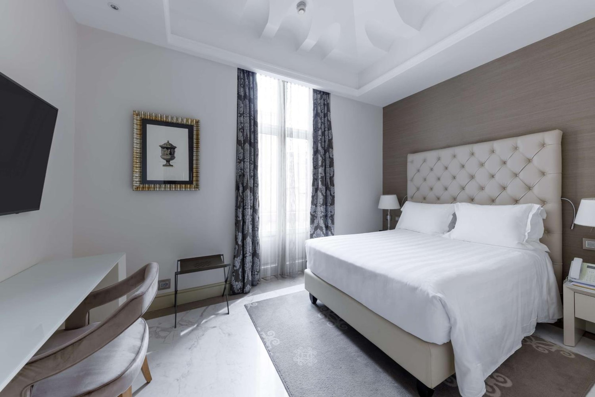 Aleph Rome Hotel, Curio Collection By Hilton