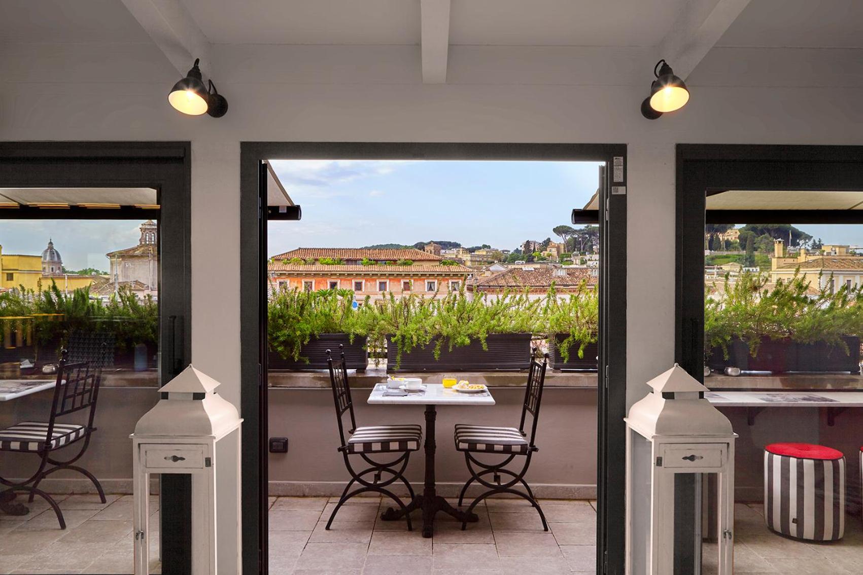 Trianon Borgo Pio Aparthotel
