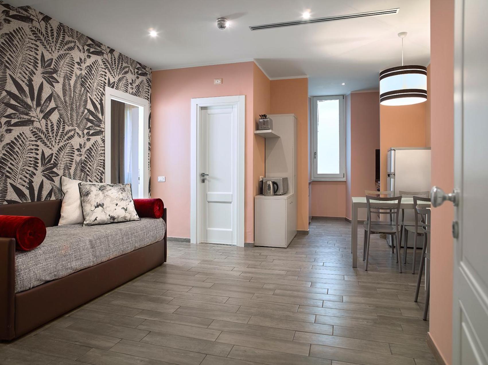 Trianon Borgo Pio Aparthotel