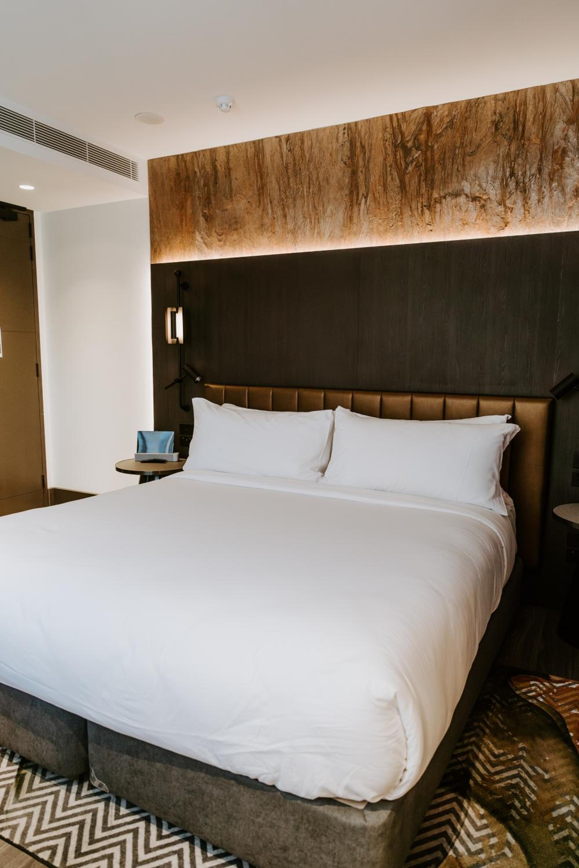 The Motley Hotel Melbourne, Tapestry Collection by Hilton