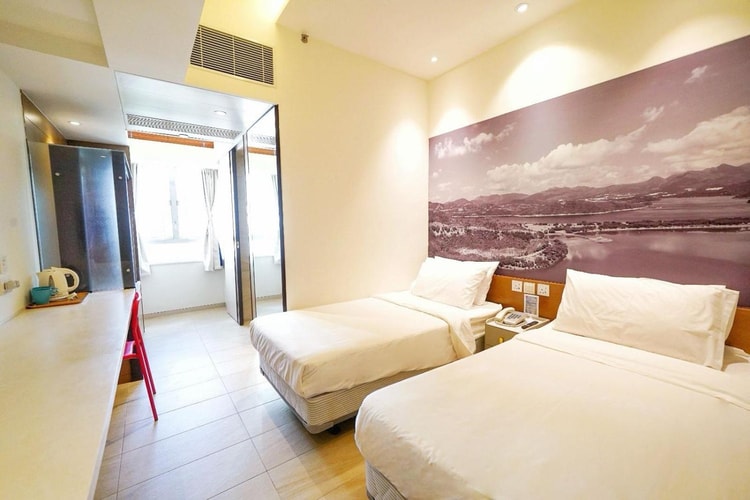 hotel image 0