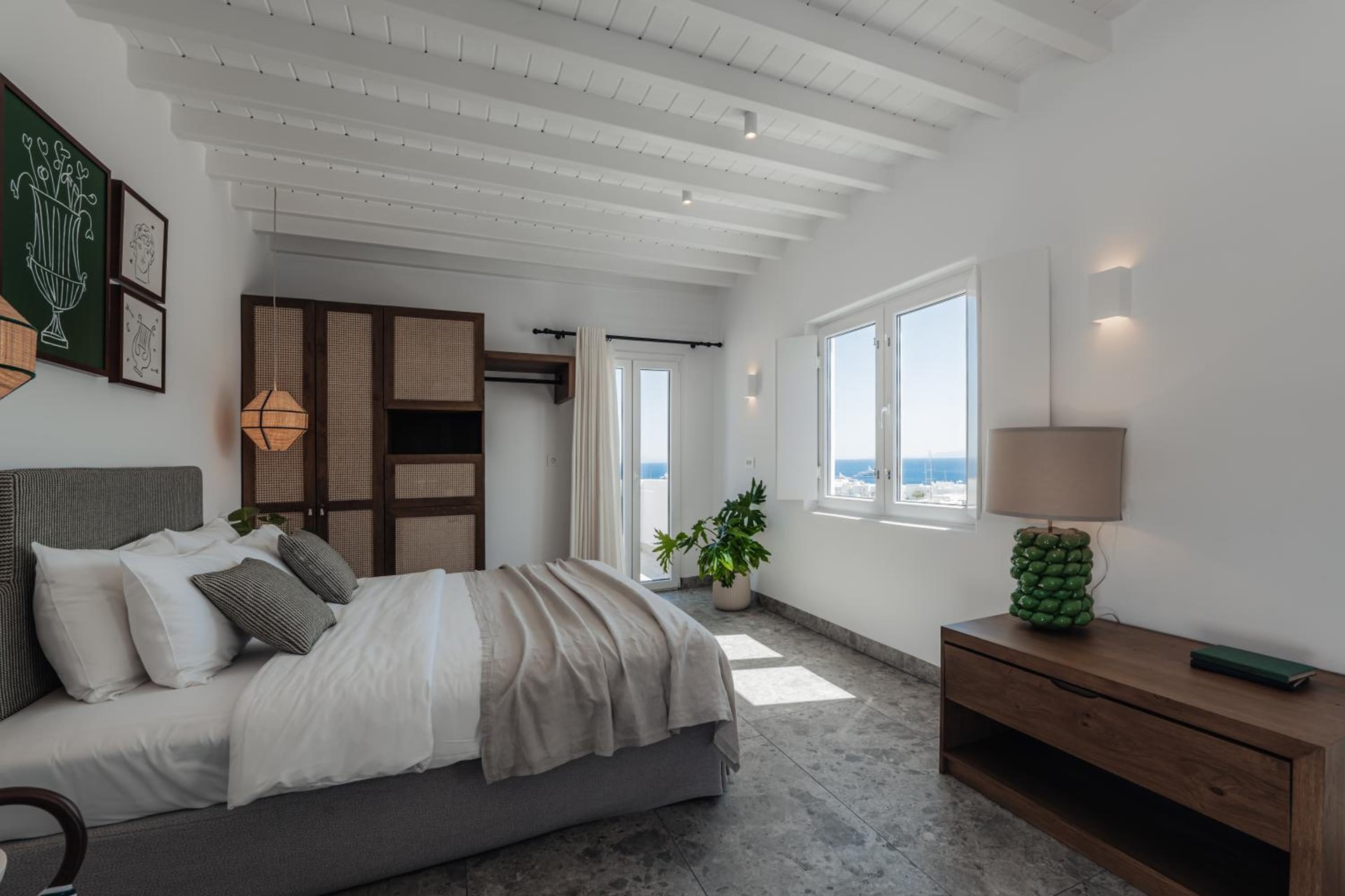 Pelican Bay Hotel