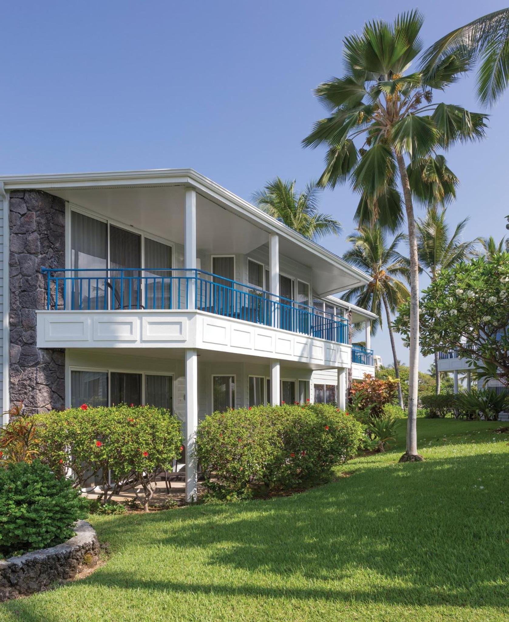 Holua Resort
