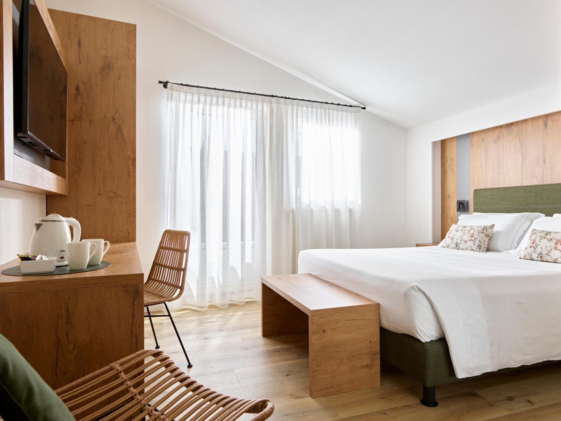 Hotel America