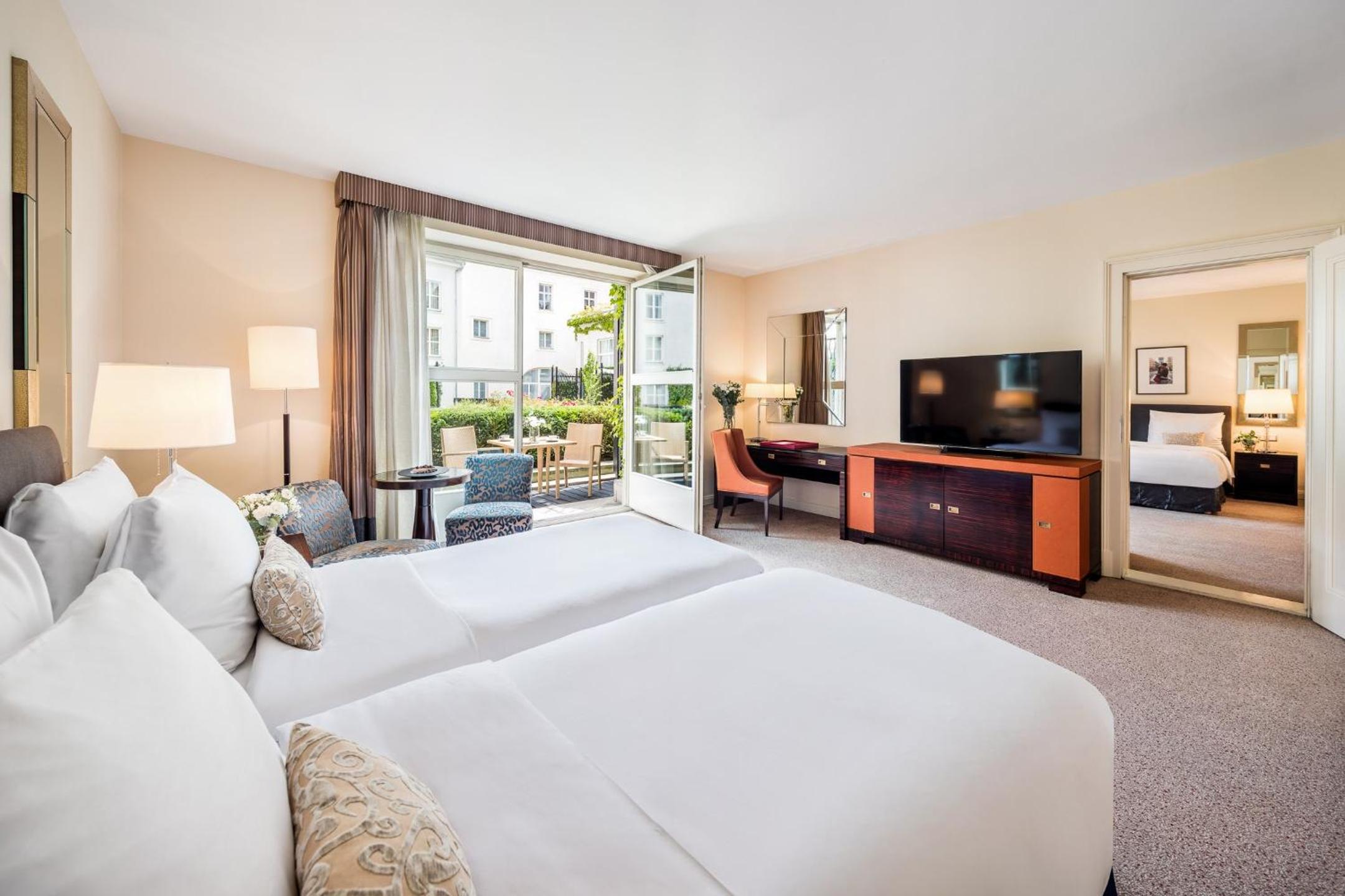 Mandarin Oriental, Prague