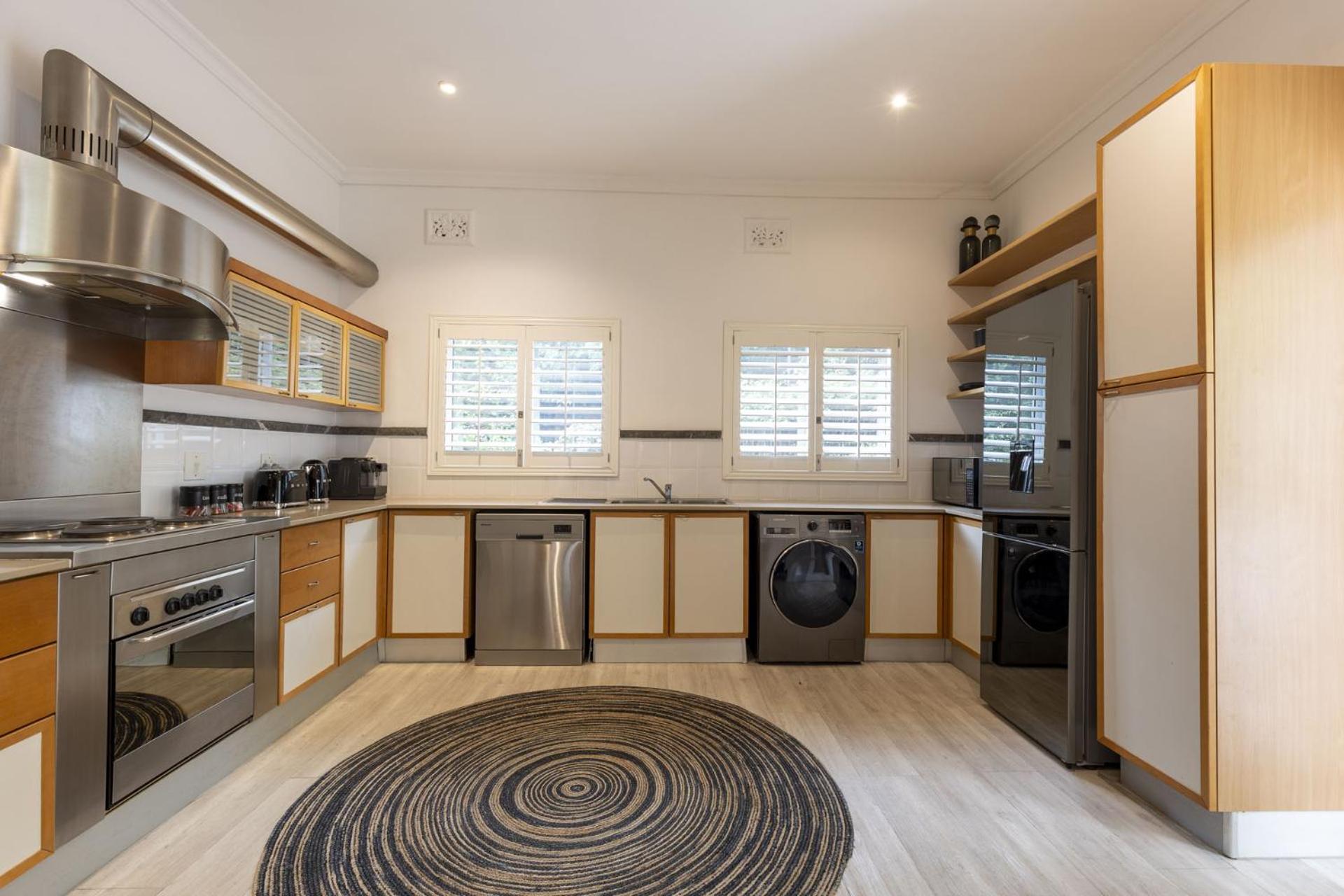 Clifton YOLO Spaces - Clifton Boutique Apartments