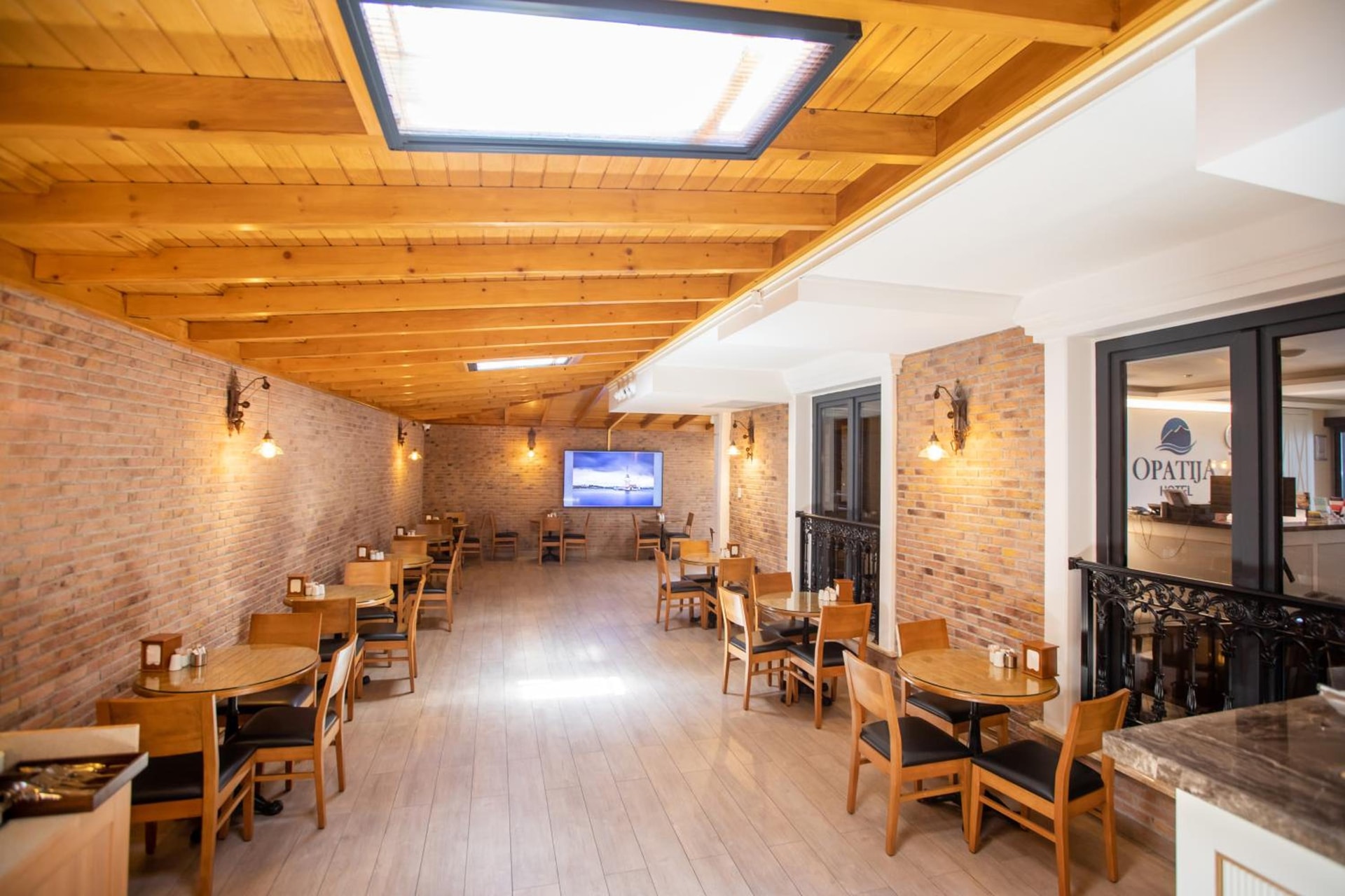 PRAG HOTEL