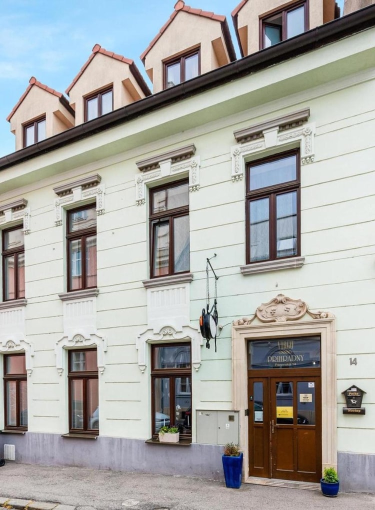 hotel image 0