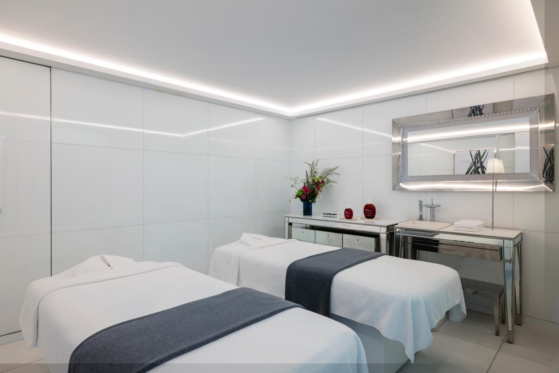 Hôtel Le Royal Monceau Raffles Paris