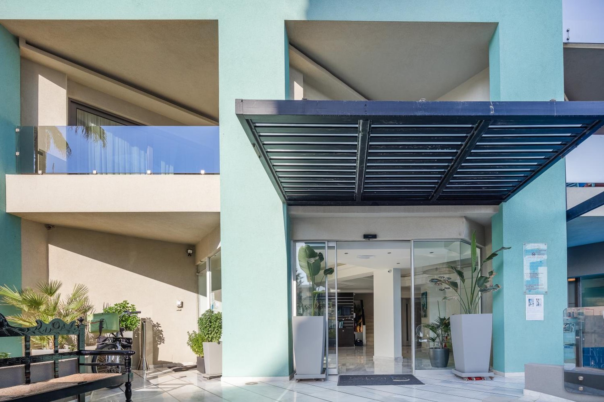 Steris Elegant Beach Hotel