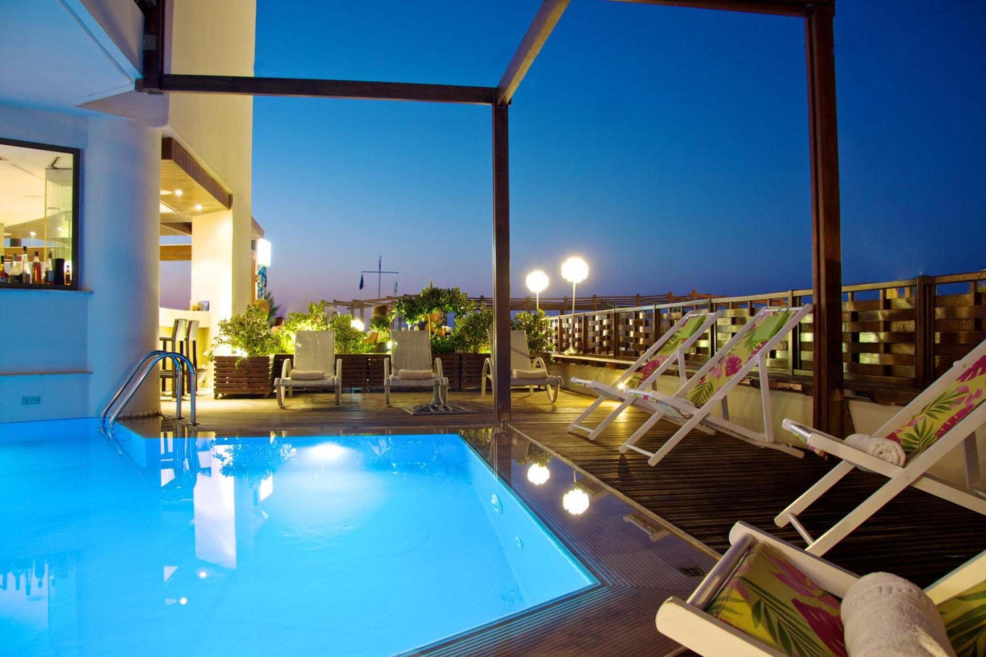 Steris Elegant Beach Hotel