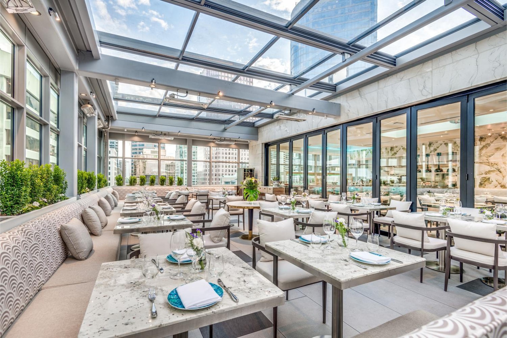 AZUR Legacy Collection Hotel
