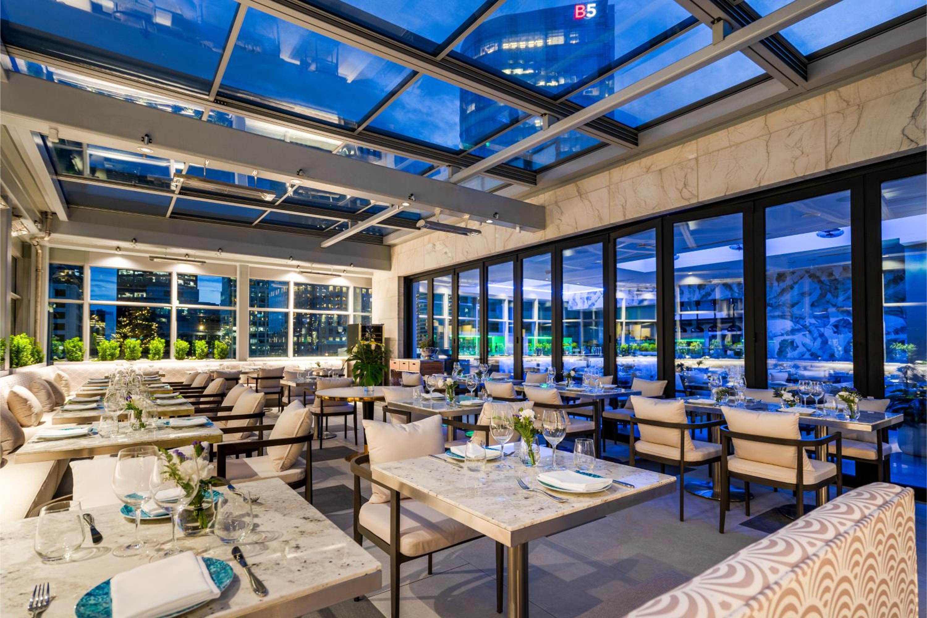 AZUR Legacy Collection Hotel