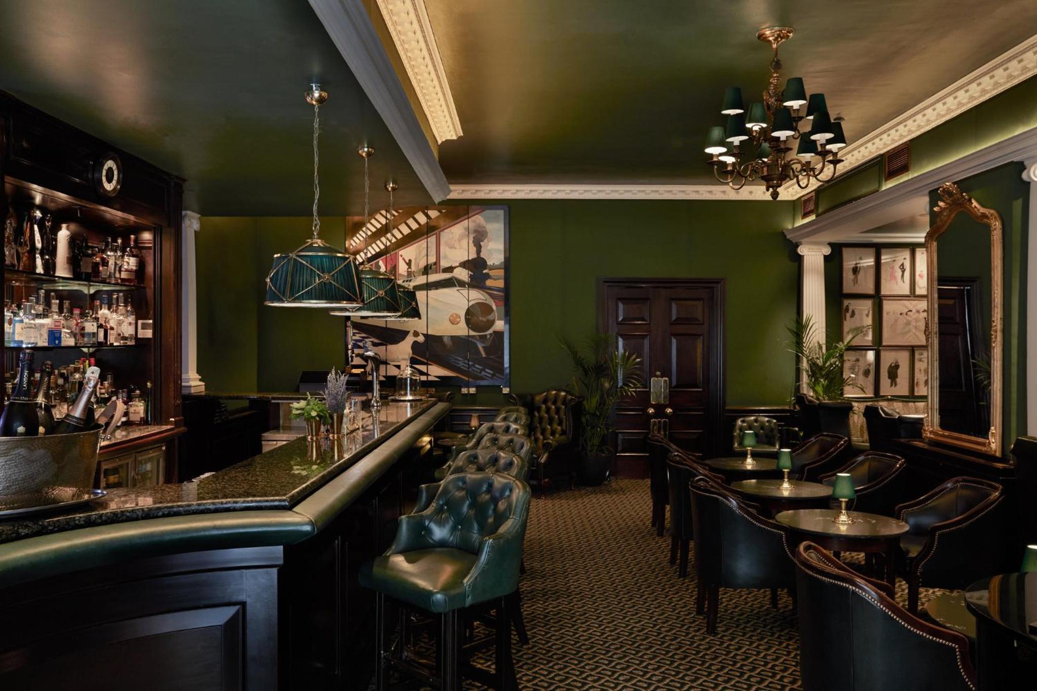bar