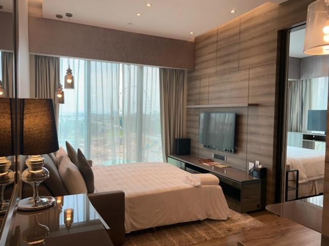 Pan Pacific Serviced Suites Beach Road, Singapore