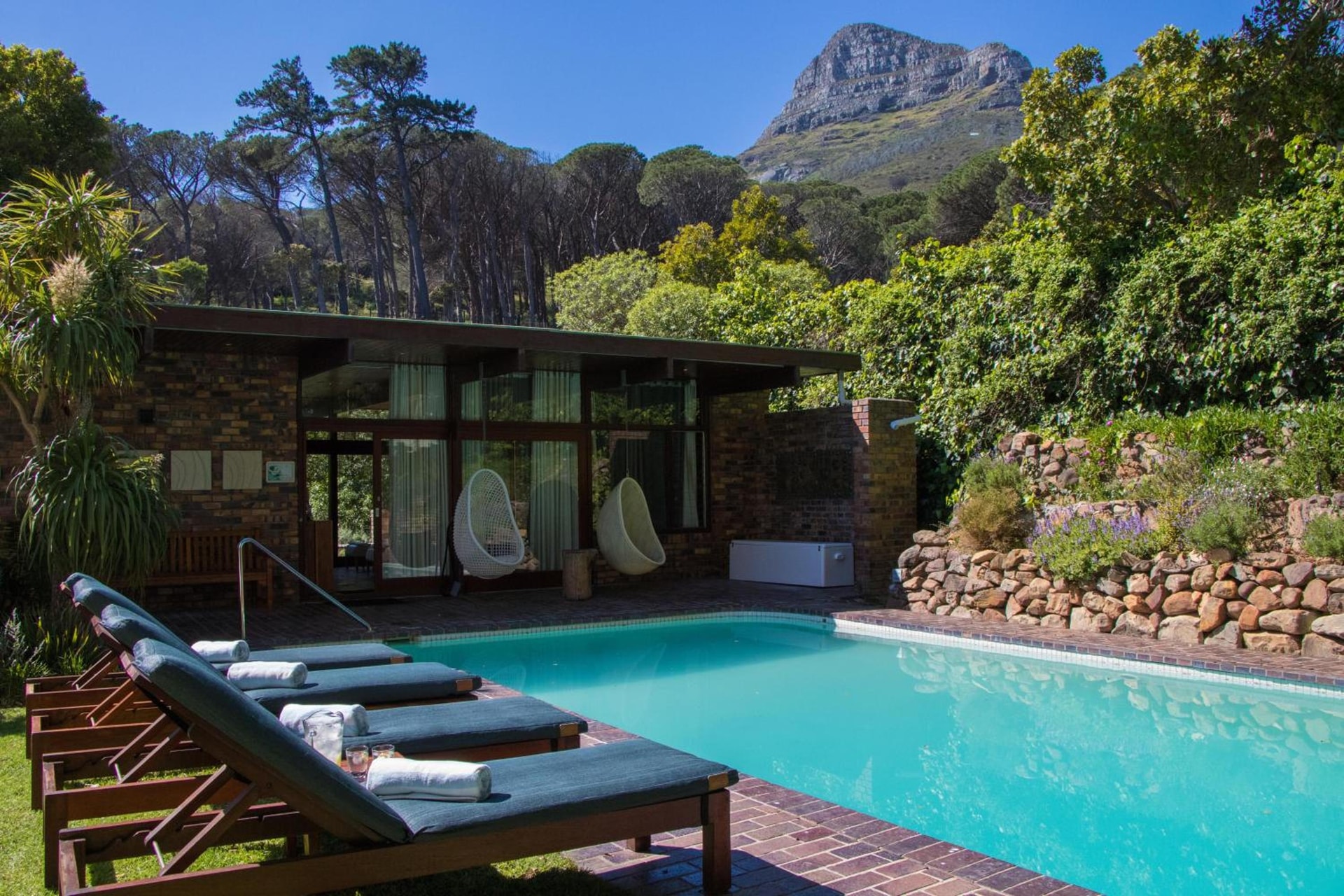 Camps Bay Retreat Hotel