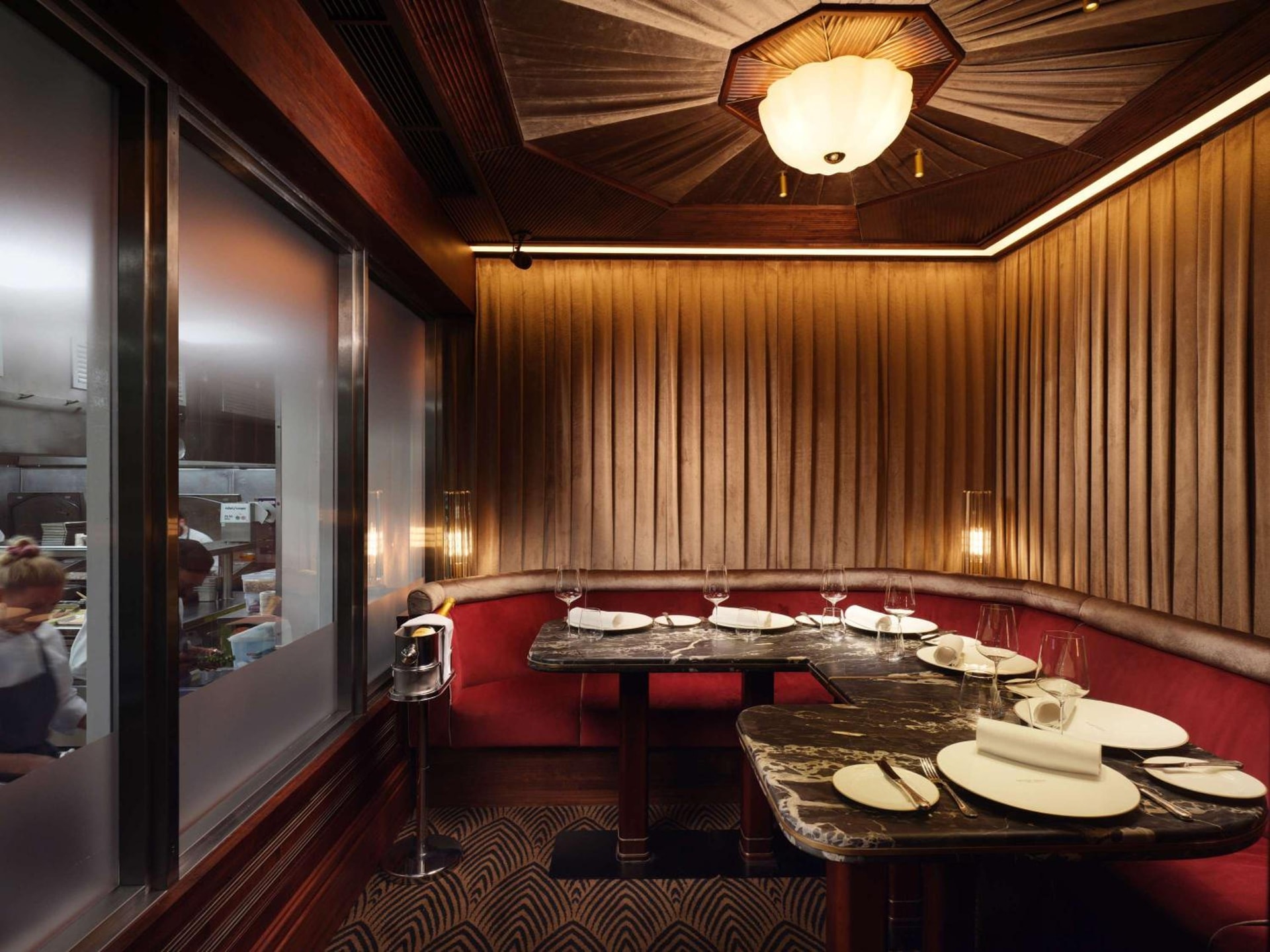 restaurant