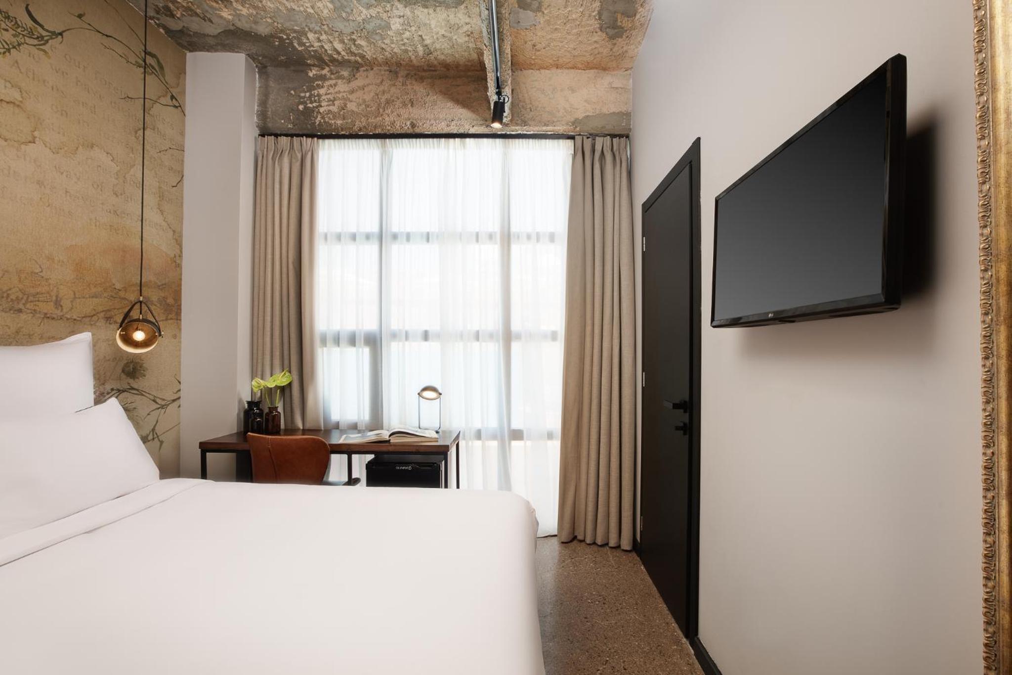 Anise Aluma Athens, Tapestry Collection by Hilton
