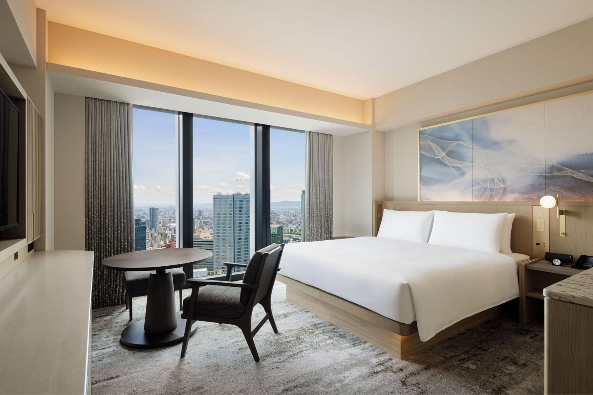 THE OSAKA STATION HOTEL, Autograph Collection