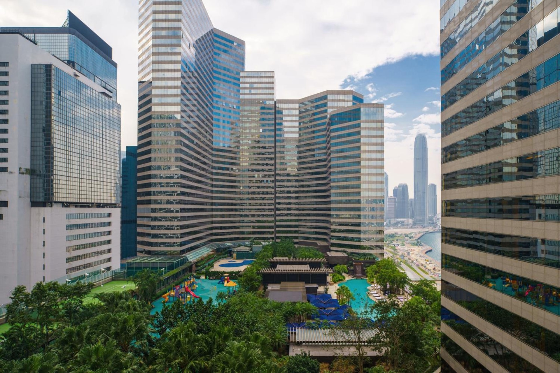 Renaissance Hong Kong Harbour View Hotel