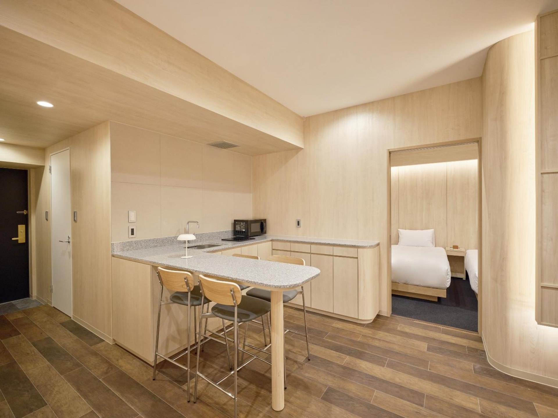 UH Suite Namba Station