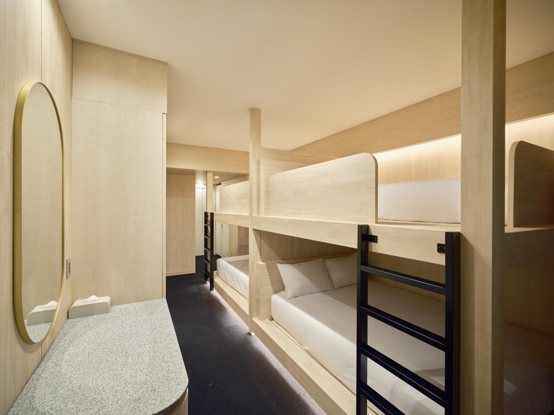 UH Suite Namba Station