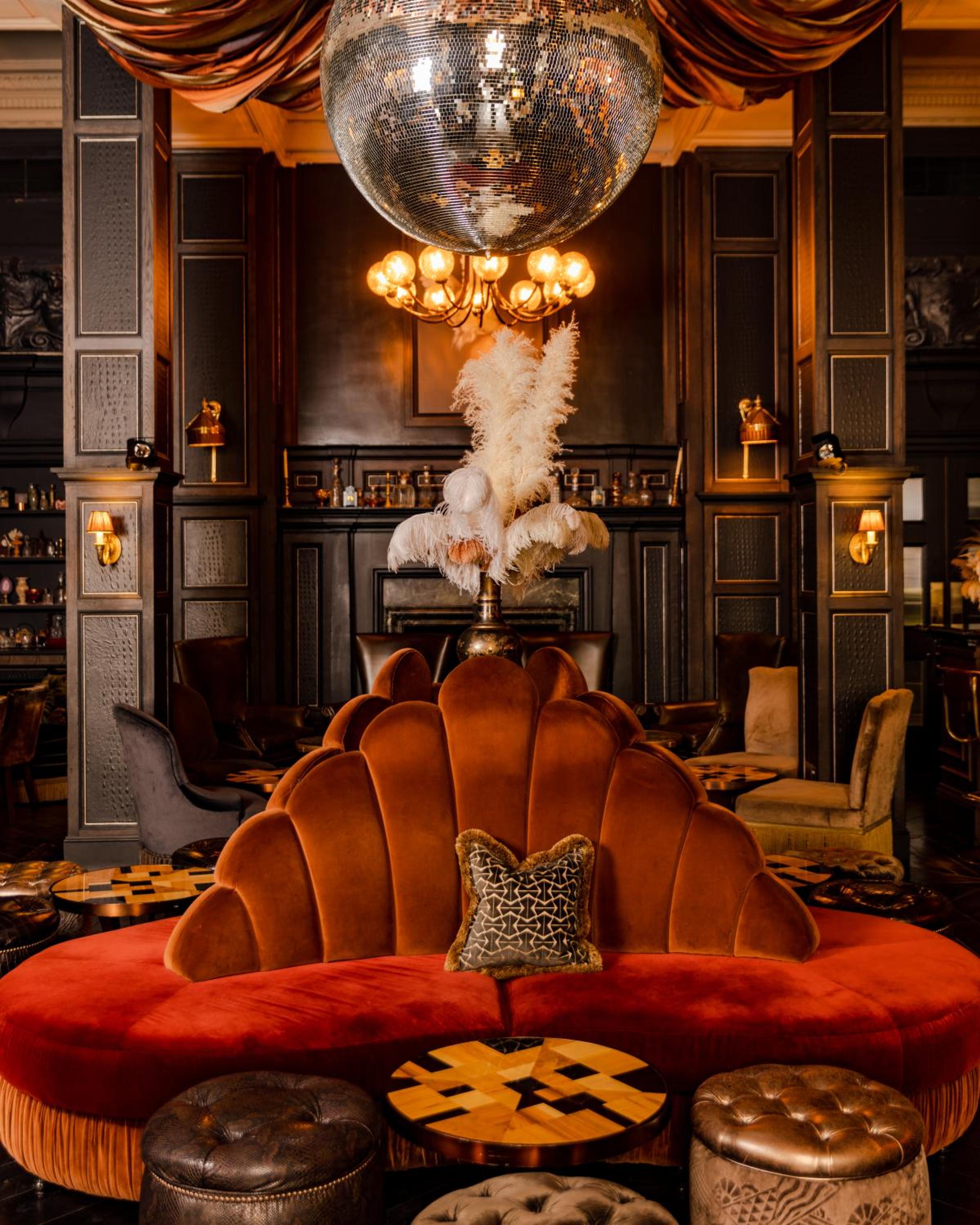 lounge