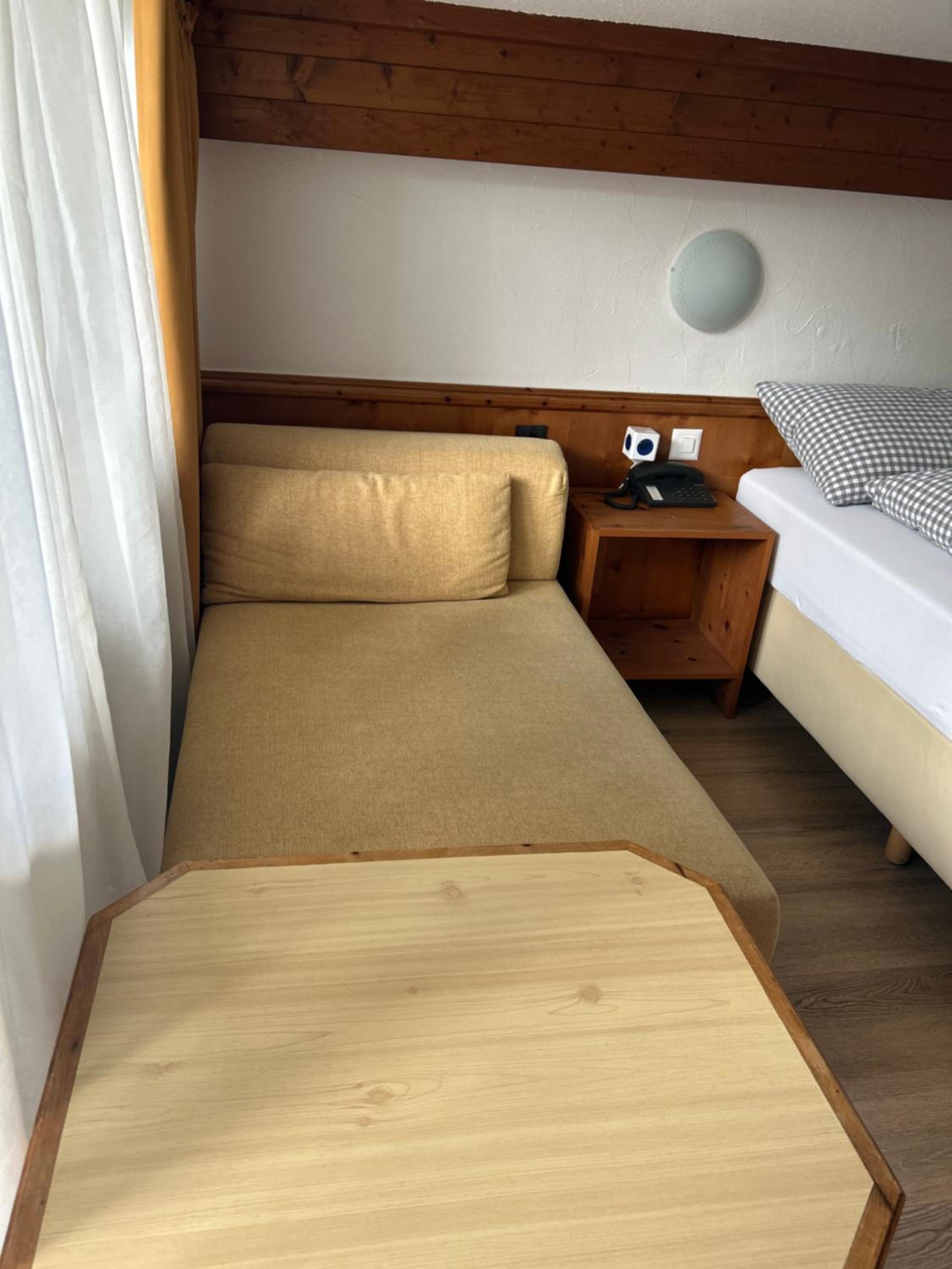 Hotel Adonis