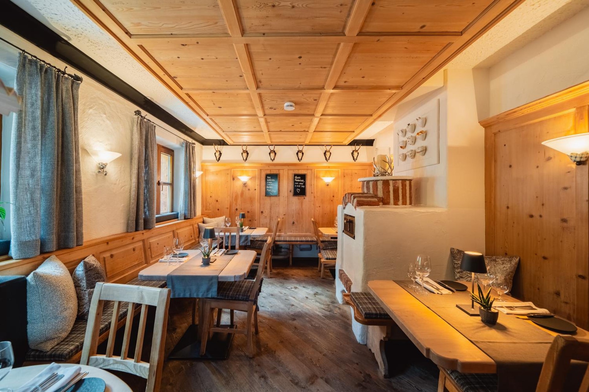 Schindler "Bed & Food Experience"