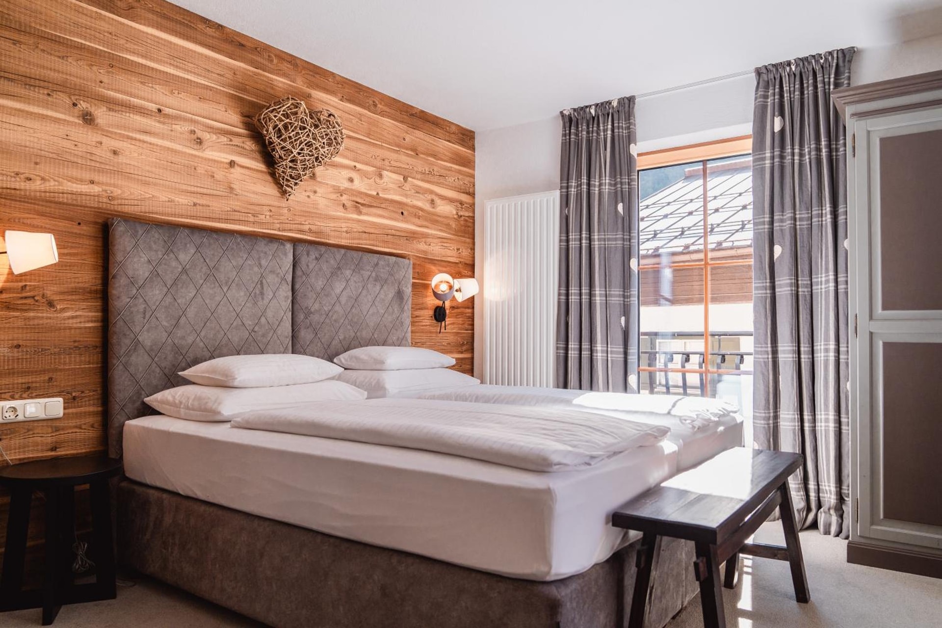 Schindler "Bed & Food Experience"