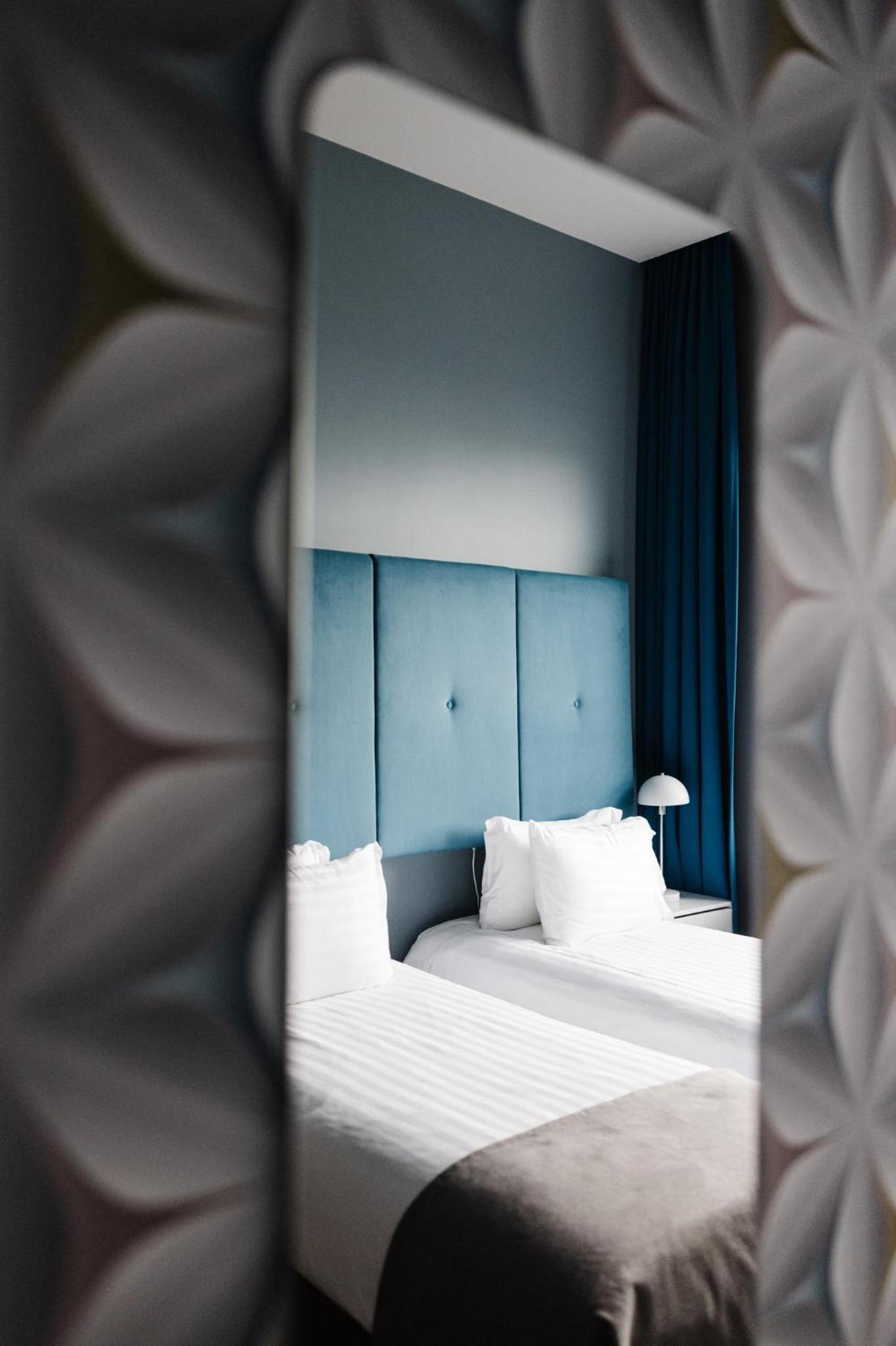 ODDSSON Midtown Hotel