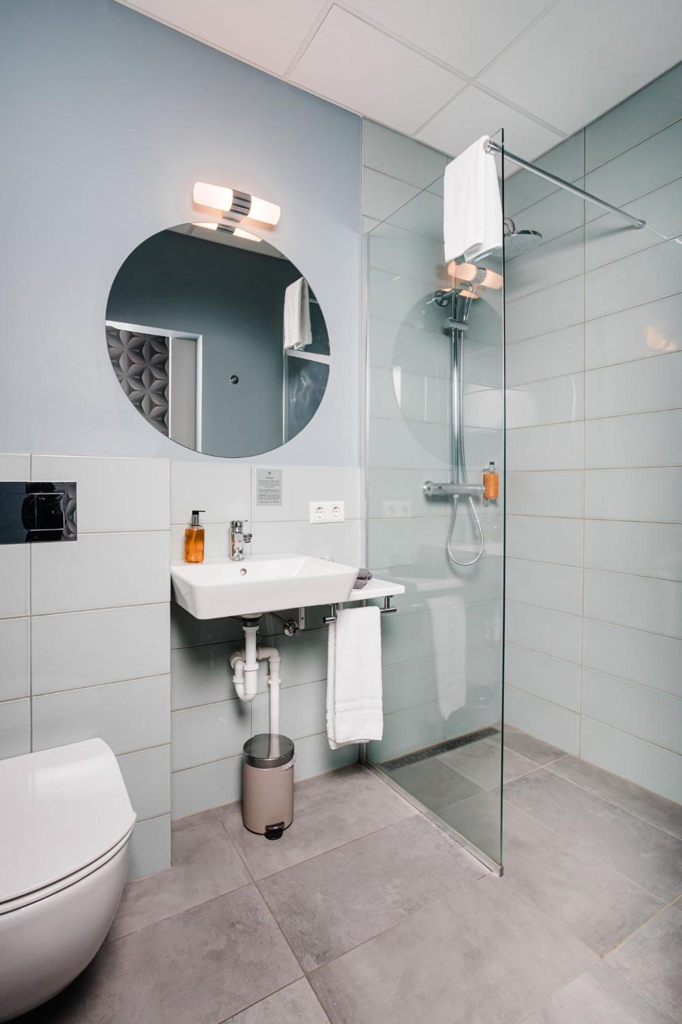 ODDSSON Midtown Hotel