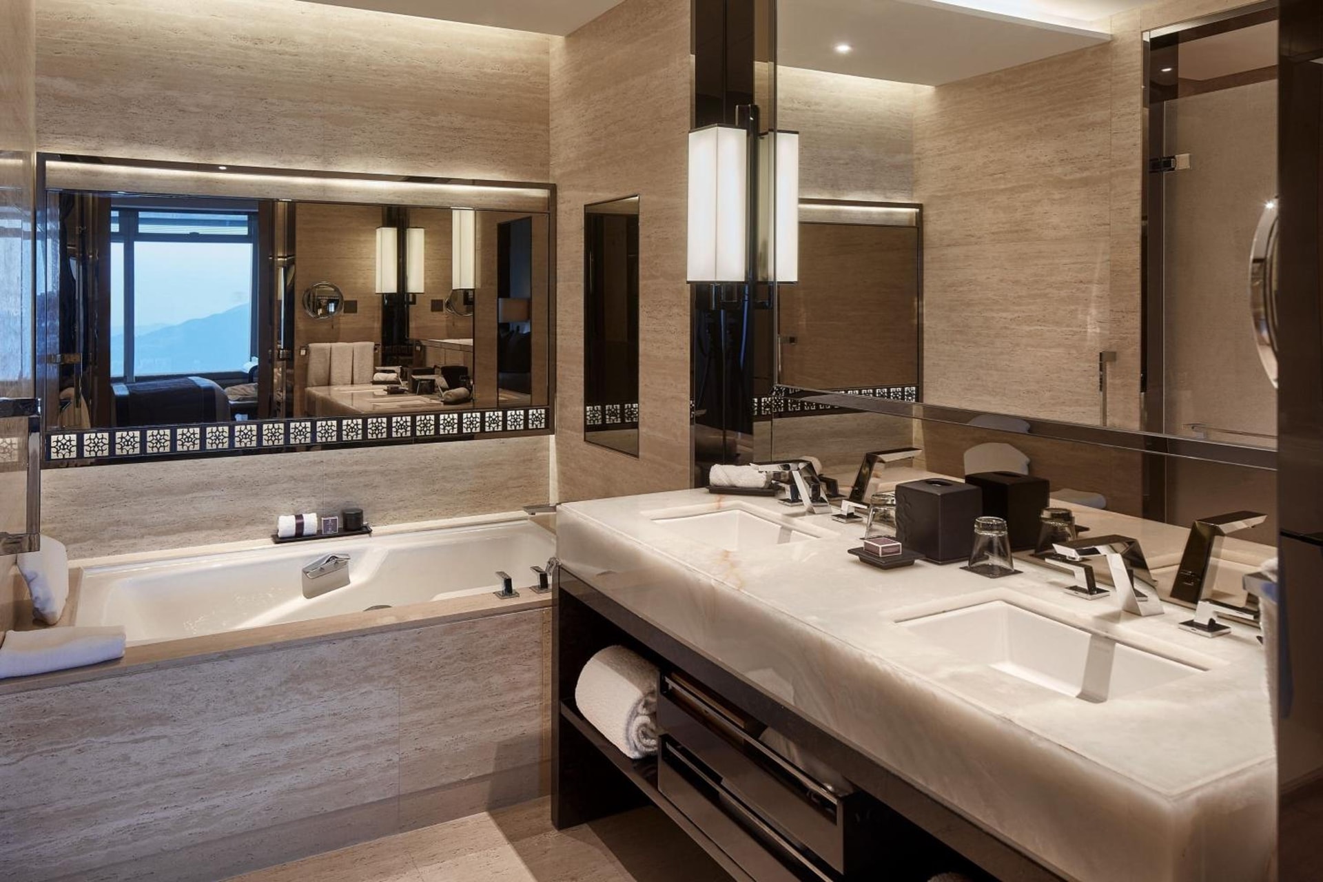 The Ritz-Carlton, Hong Kong