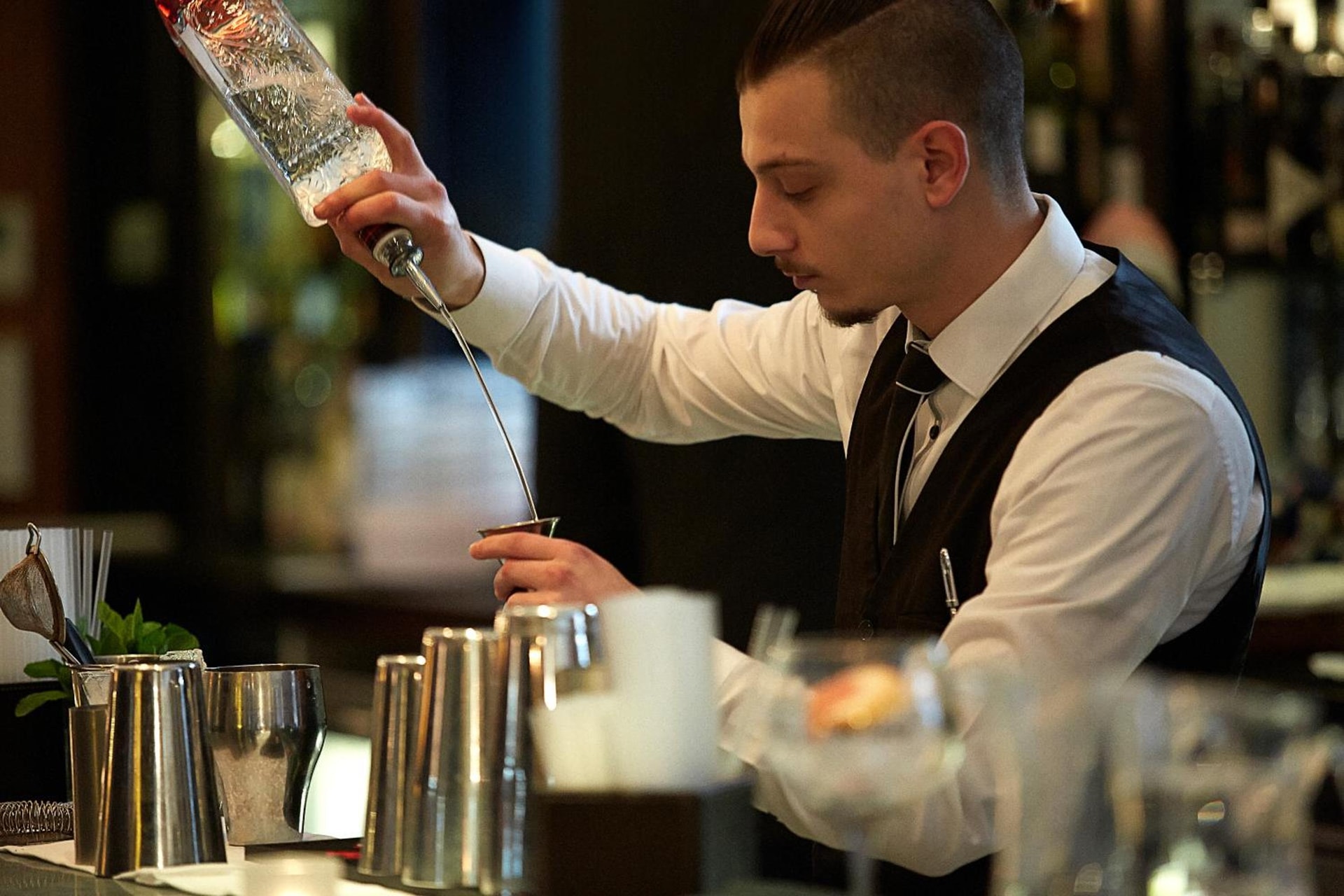 bar