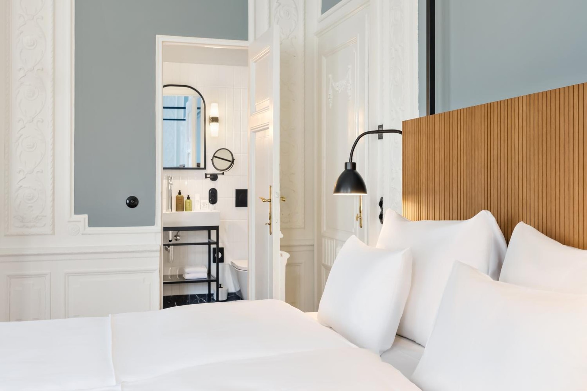 Hotel Astoria Vienna, Curio Collection by Hilton