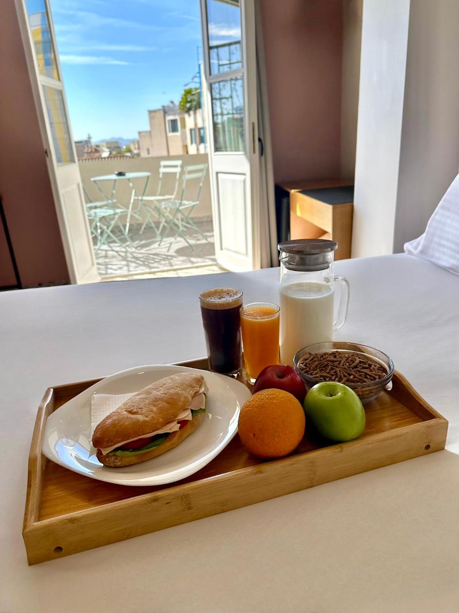 Belle Athenes - Luxury Rooms at Monastiraki Railway Station
