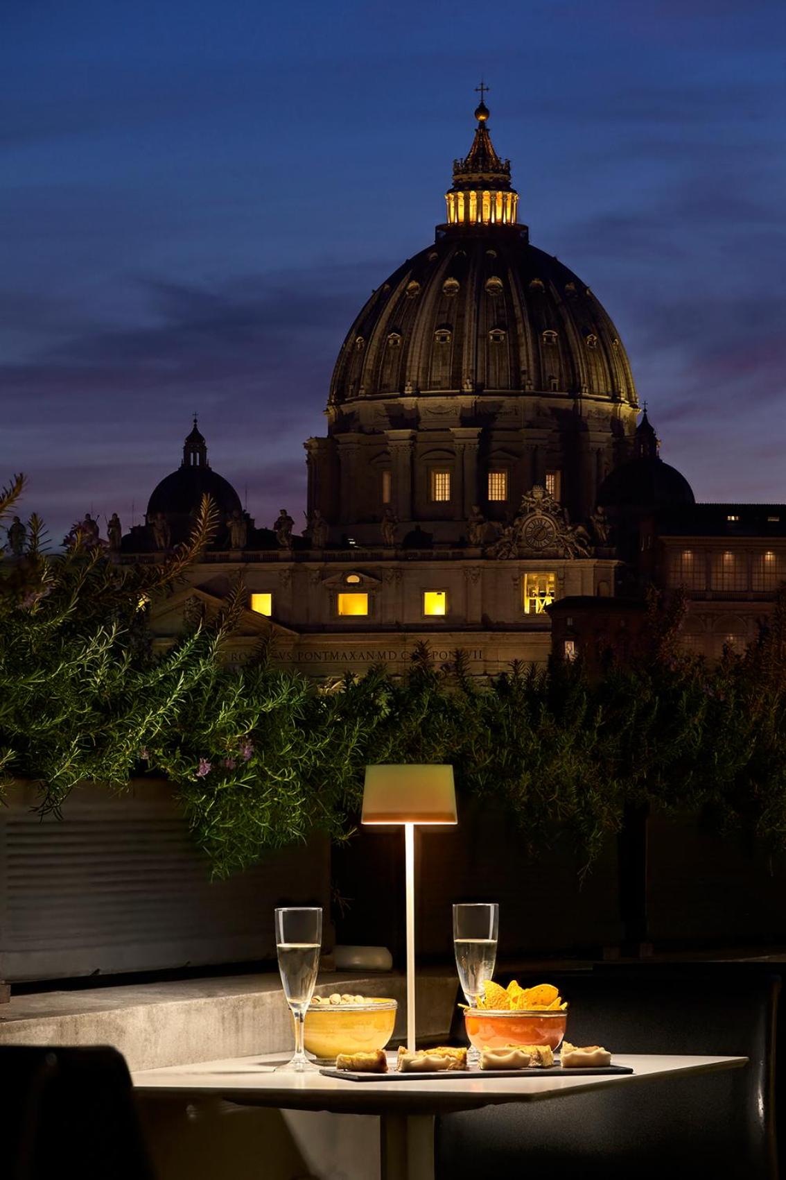 Trianon Borgo Pio Aparthotel