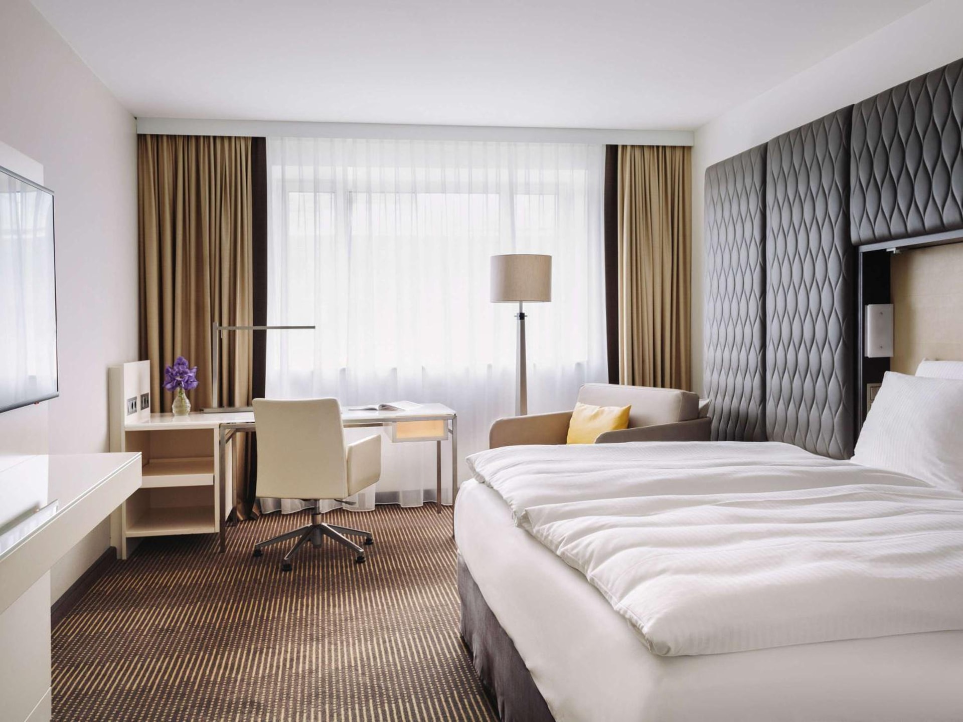 PULLMAN Berlin Schweizerhof - City Center, Zoo und Kurfürstendamm