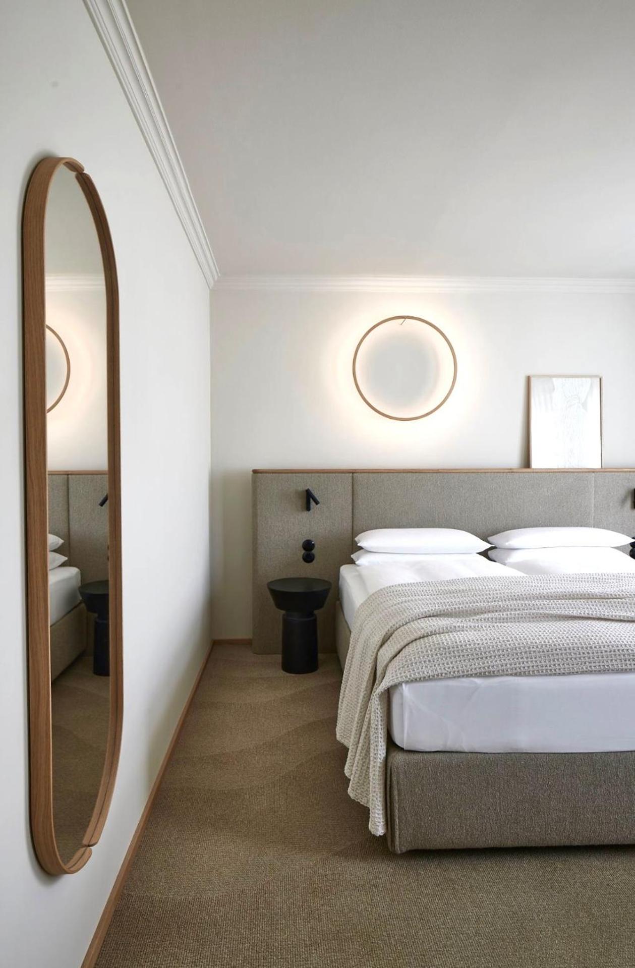 ADELANTE Boutique Hotel