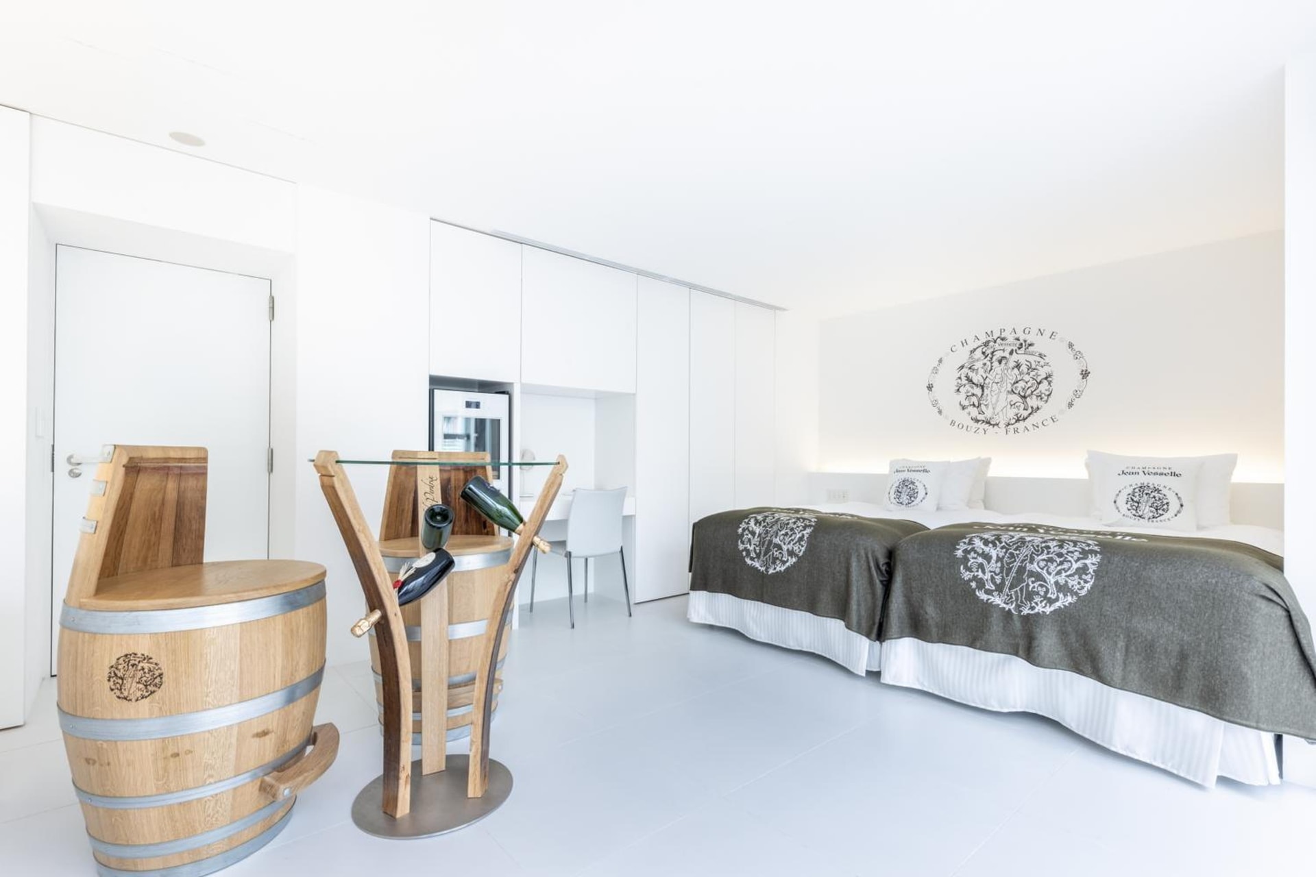 CUVEE J2 HOTEL OSAKA by Onko Chishin