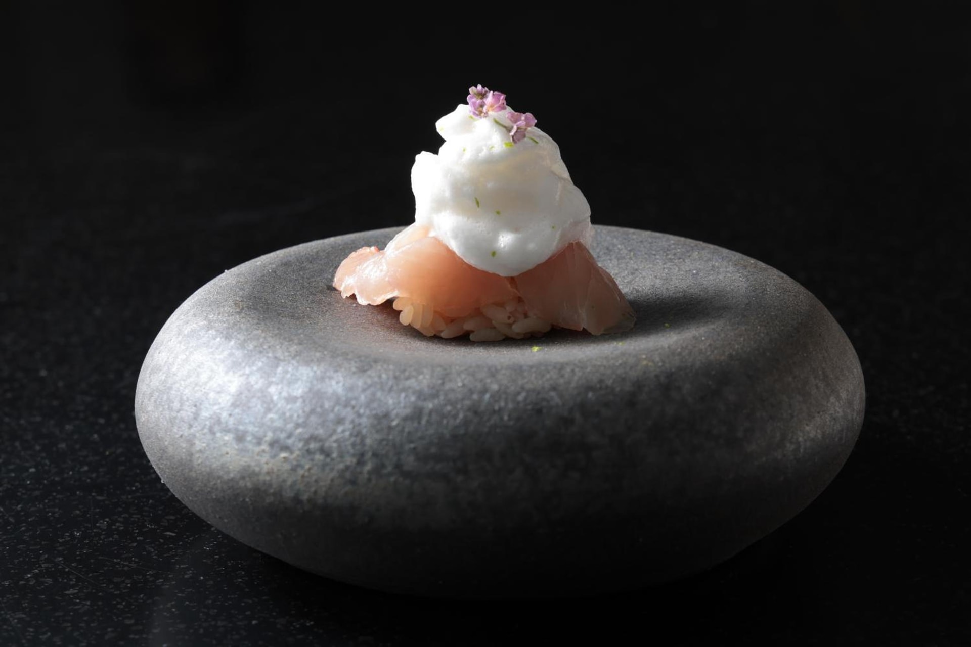 CUVEE J2 HOTEL OSAKA by Onko Chishin