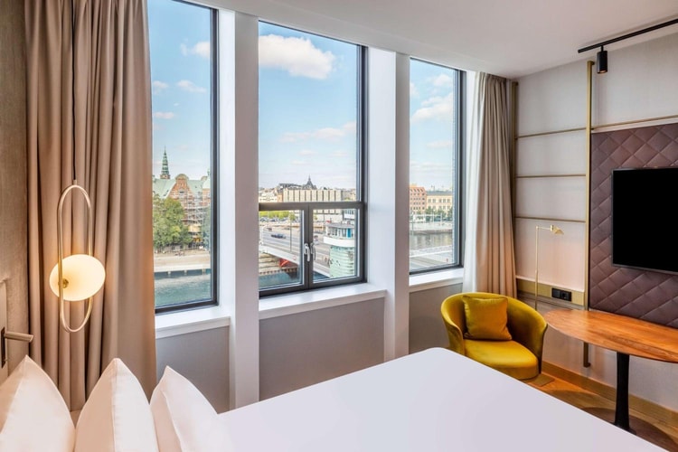 hotel image 0