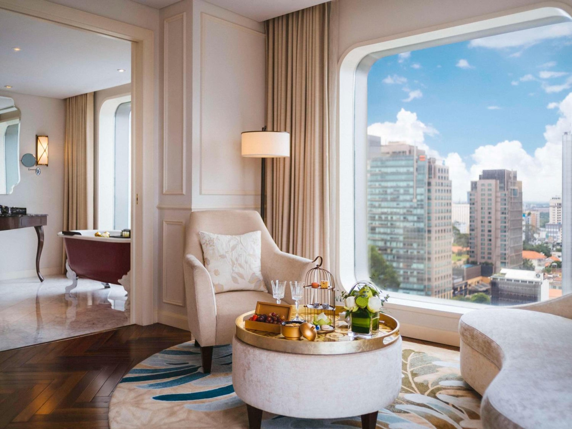Hotel Des Arts Saigon Mgallery Collection