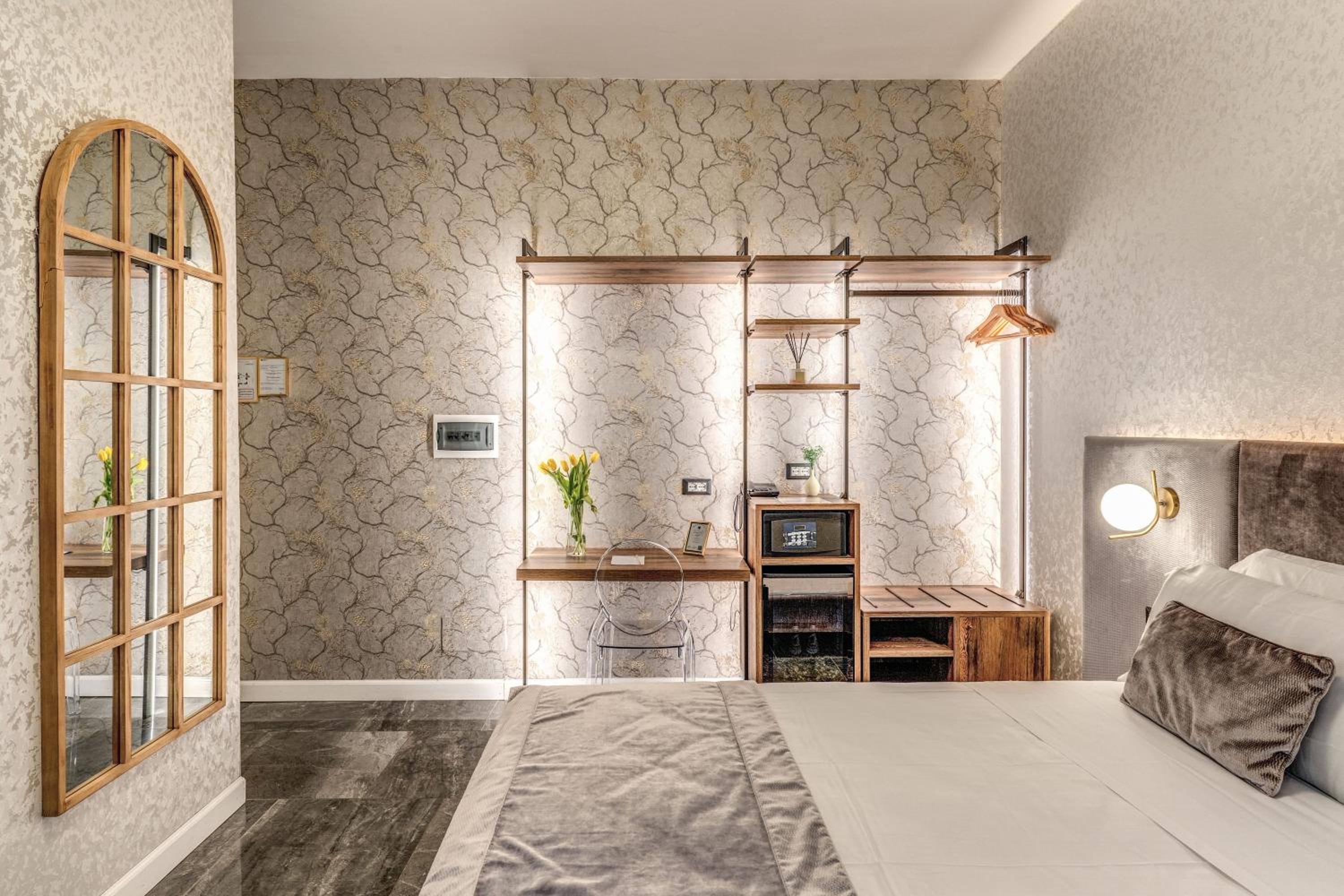 Apollo Boutique Hotel