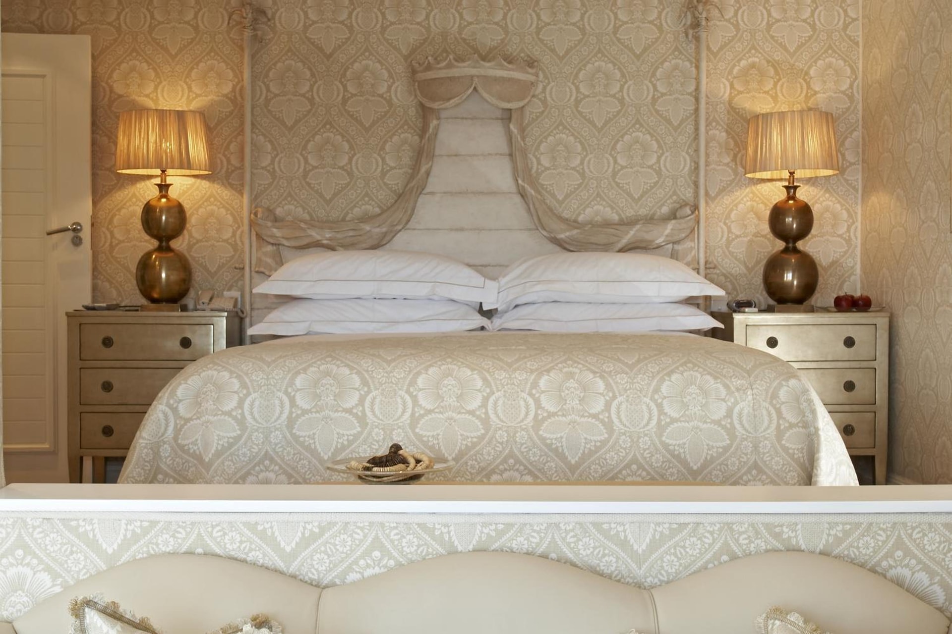Twelve Apostles Hotel & Spa