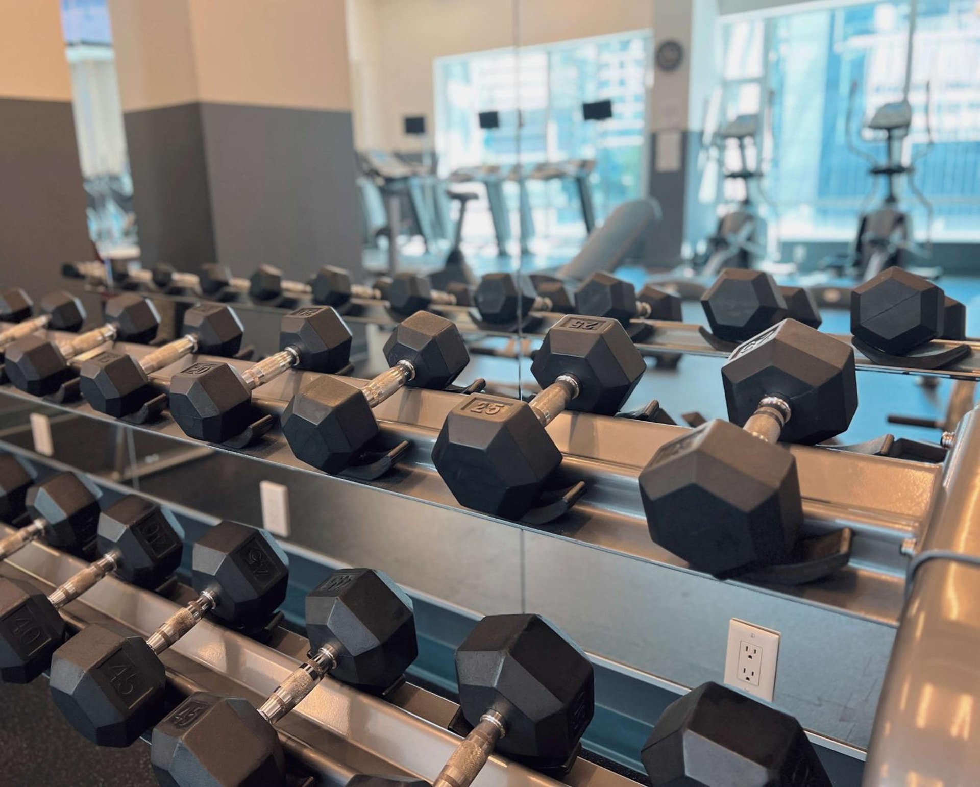 Coast Coal Harbour Vancouver Hotel by APA
