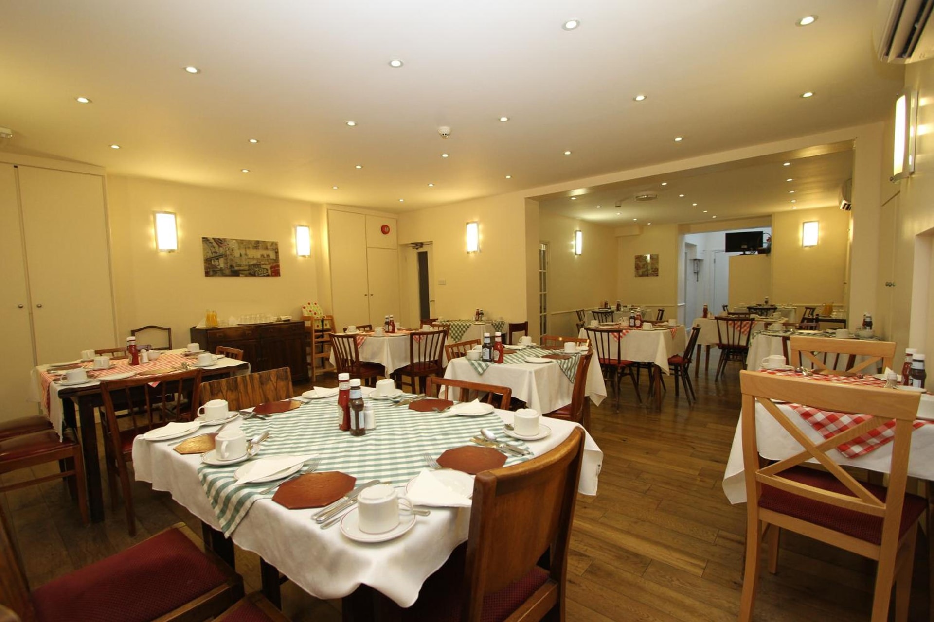 restaurant