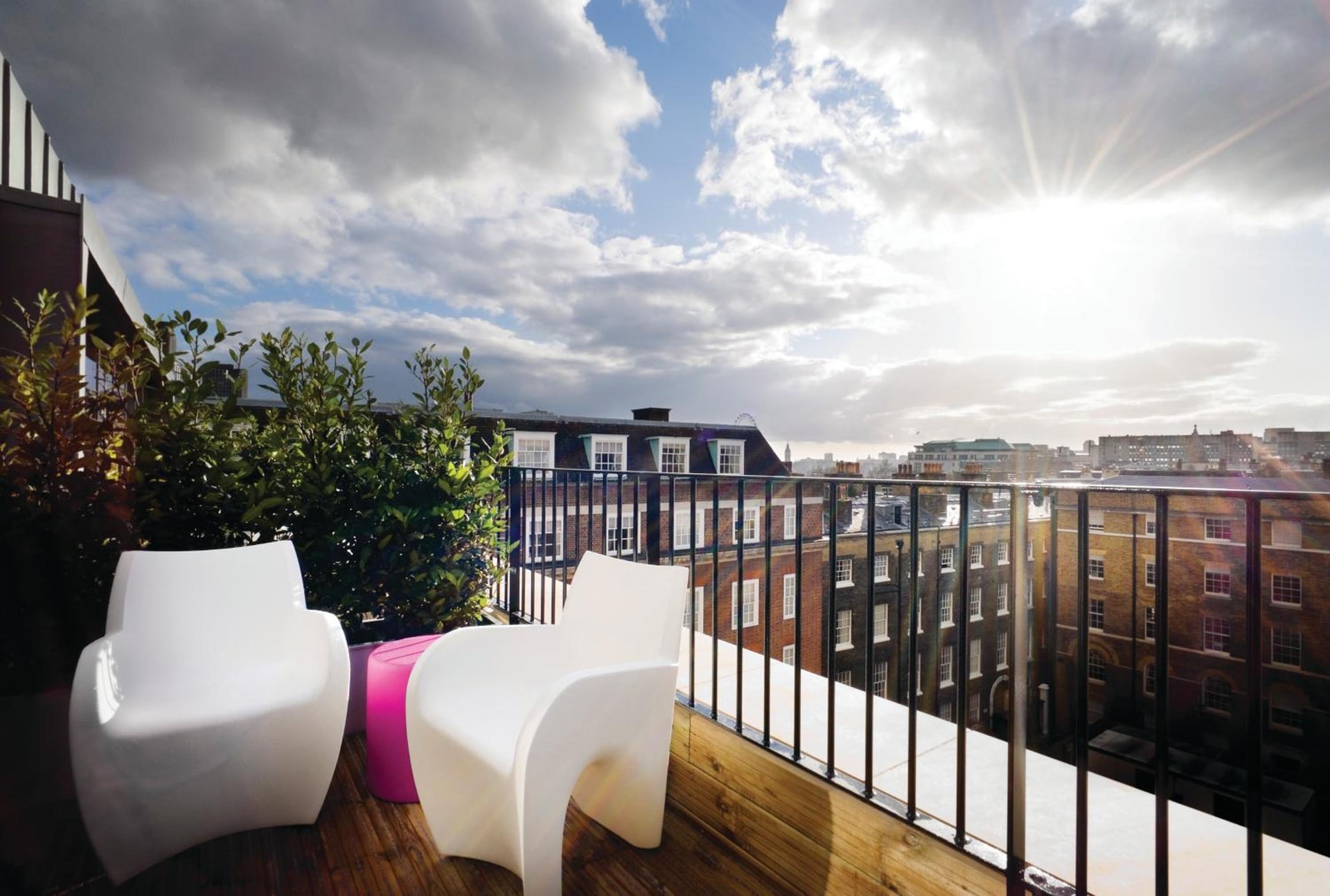 balcony